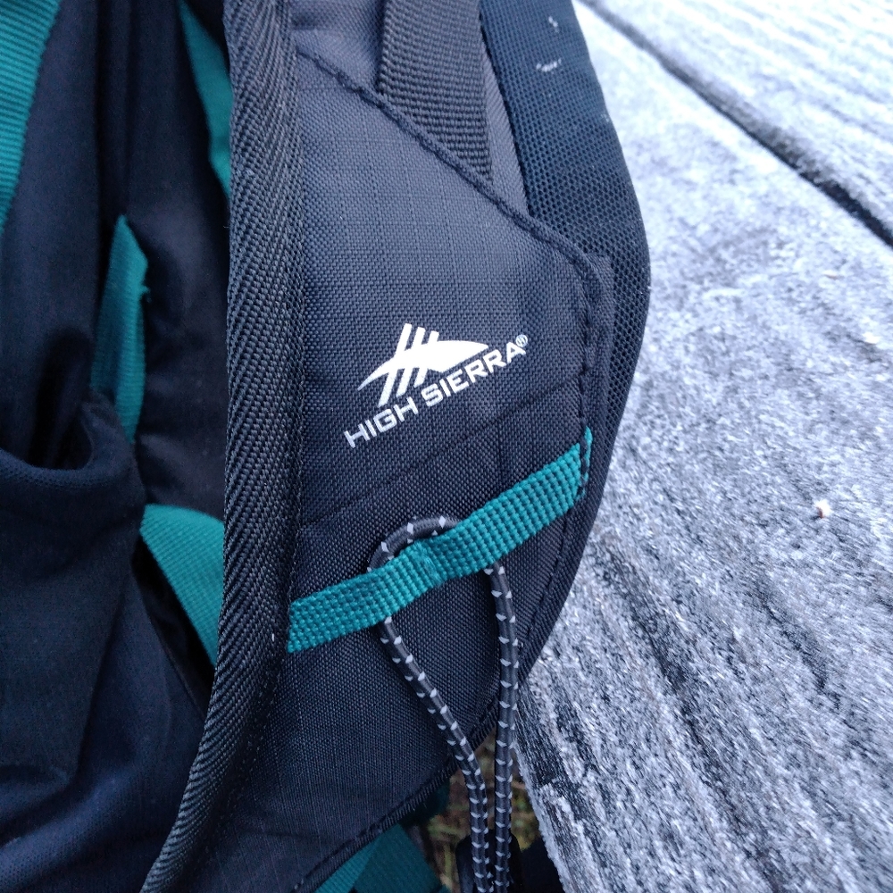 Large Sierra Pathways 60 back pack